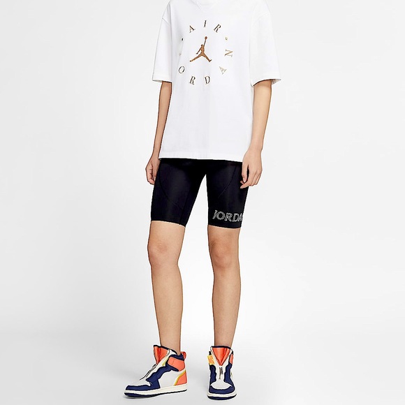 Jordan Women's Mid-Rise Utility Biker Basketball Long Shorts - Picture 2 of 11